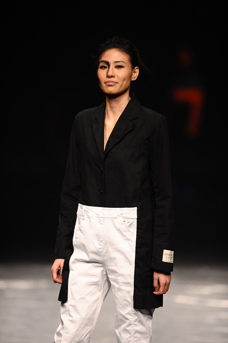 铜仁中专学校热门专业推荐：机电、经济管理、艺术