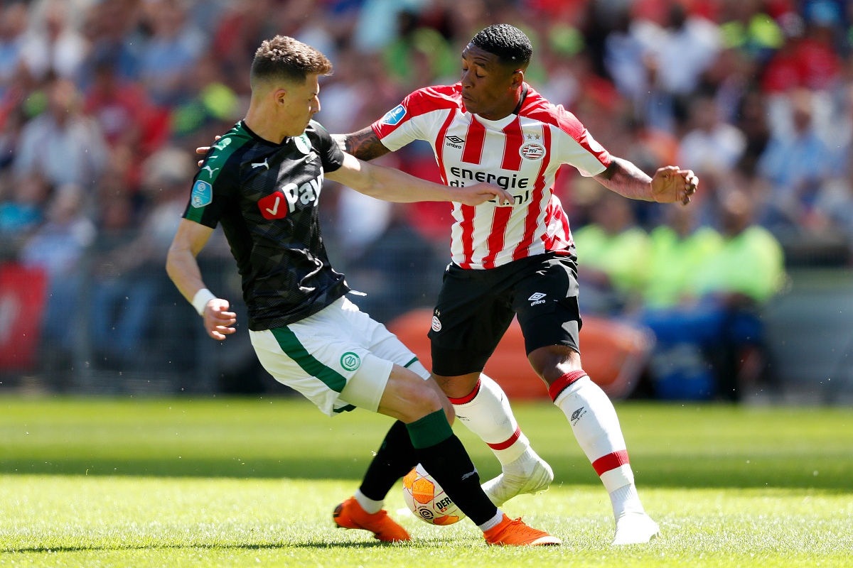 eindhoven, nethe<strong>r</strong>lands - may 6: (l-r) ajdin hrustic of fc