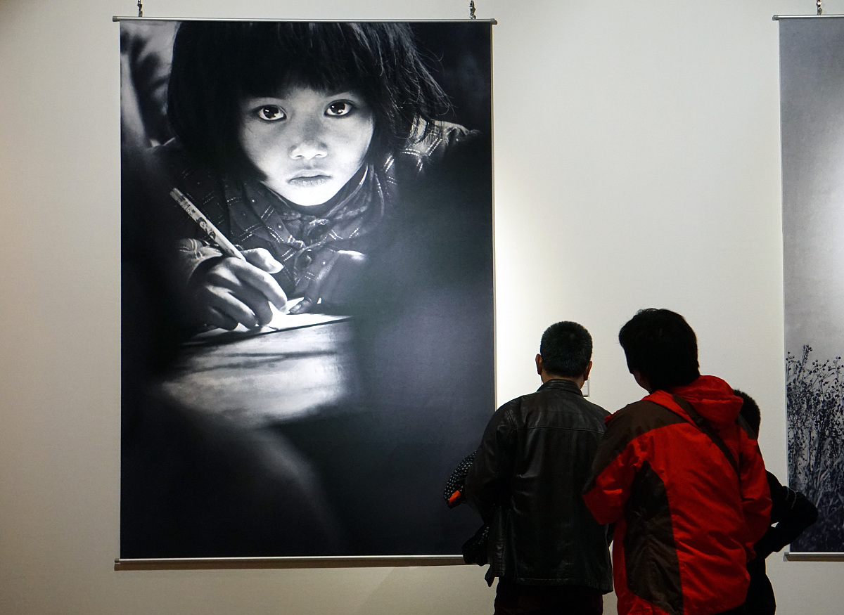 写一份有关《阅读表情》摄影大赛的观后感想