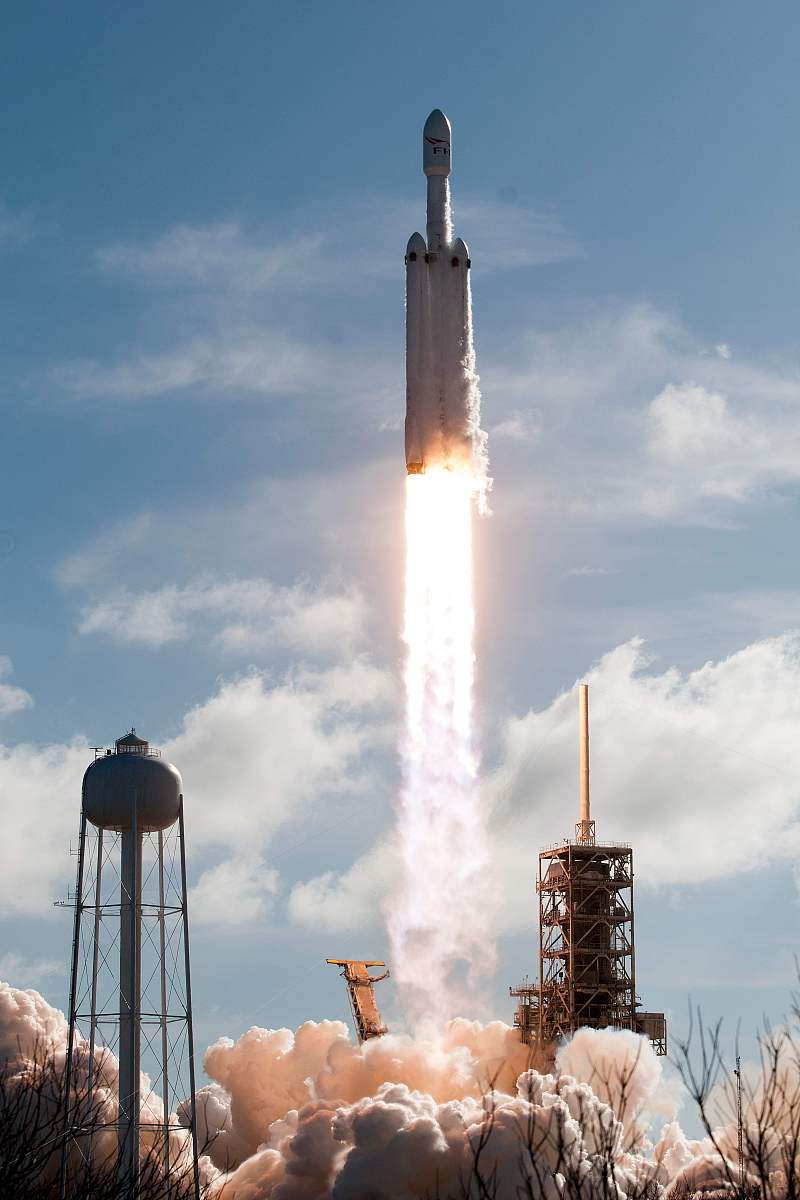 马斯克豪言壮志：未来火箭发射将超九成载荷入轨道，引领航天新纪元