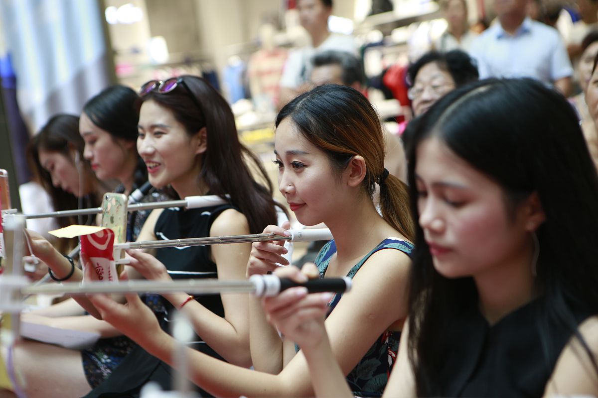 2023贵州有旅游与酒店管理专业的中专中职学校有哪些