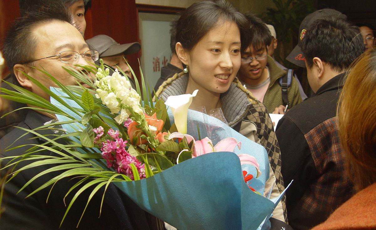 2006年3月21日,根据余华小说《活着》改编的电视连续剧《福贵》剧组来