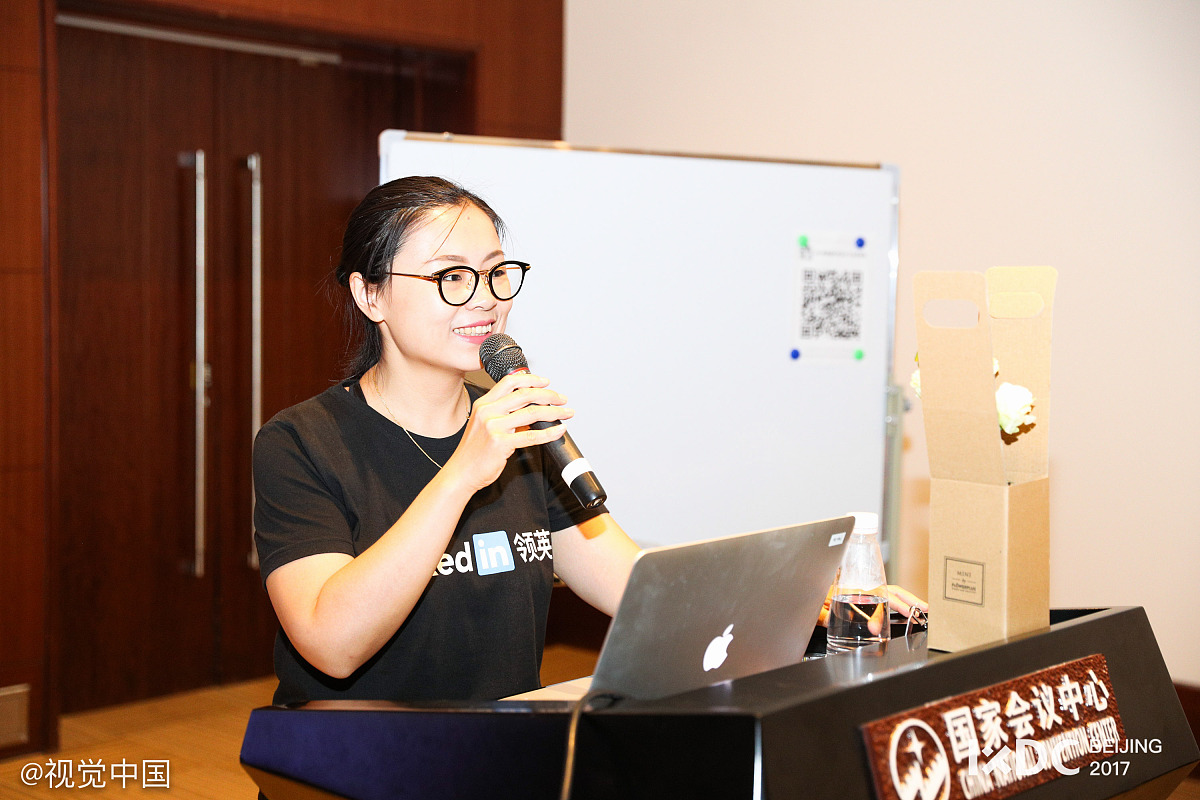 冷水江市青年教师英语名师工作室线下活动：新课标引领下的大单元课程设计