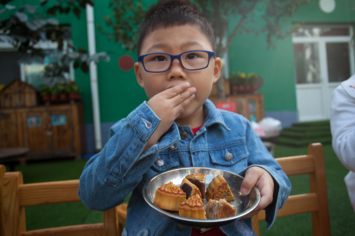 四川幼儿师范高等专科学校顺利开展2017年下半年国家中小学教师资格考试面试工作