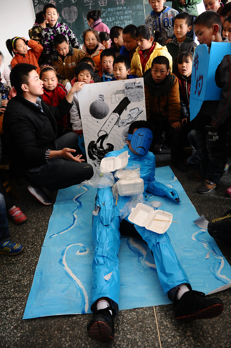 幼儿园教案：小雨滴真淘气 - 了解水的重要性并学习节约用水