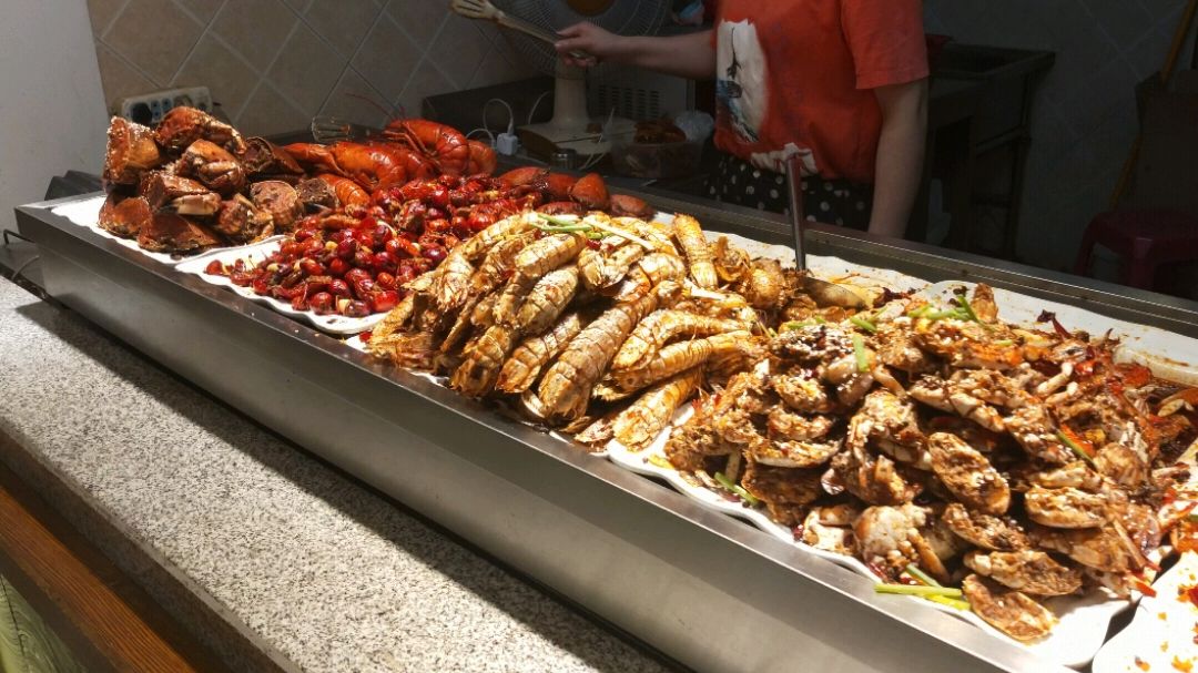 刘夏变身“导游”,带你细数户部巷美食,想旅行武汉的朋友有福了