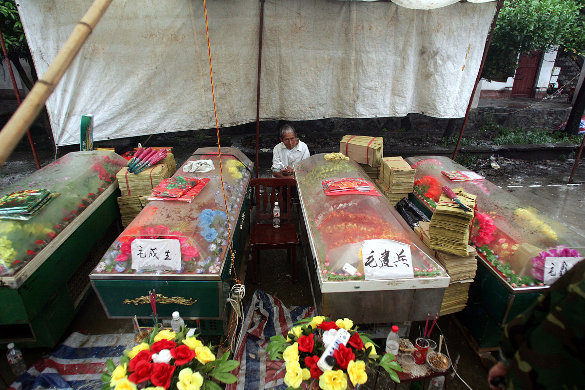 临湘媒体曝光求助热线平台大全：遇到困难如何借助媒体力量？