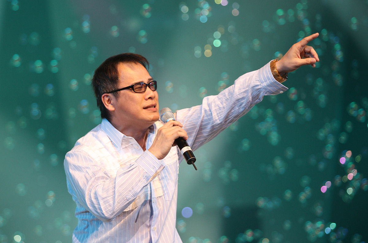 根据罗大佑的作词风格写一首歌并附上作品简介