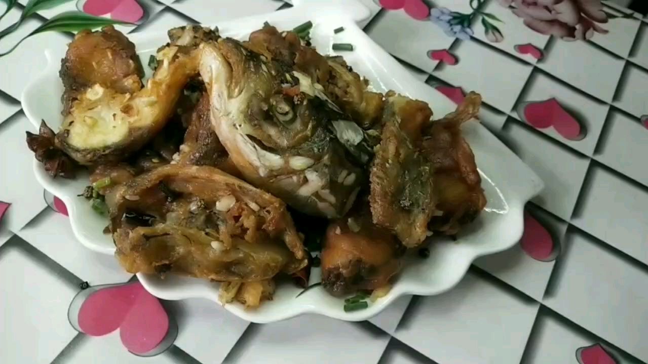 土家妹子做的麻辣香酥鱼块,焦香酥脆