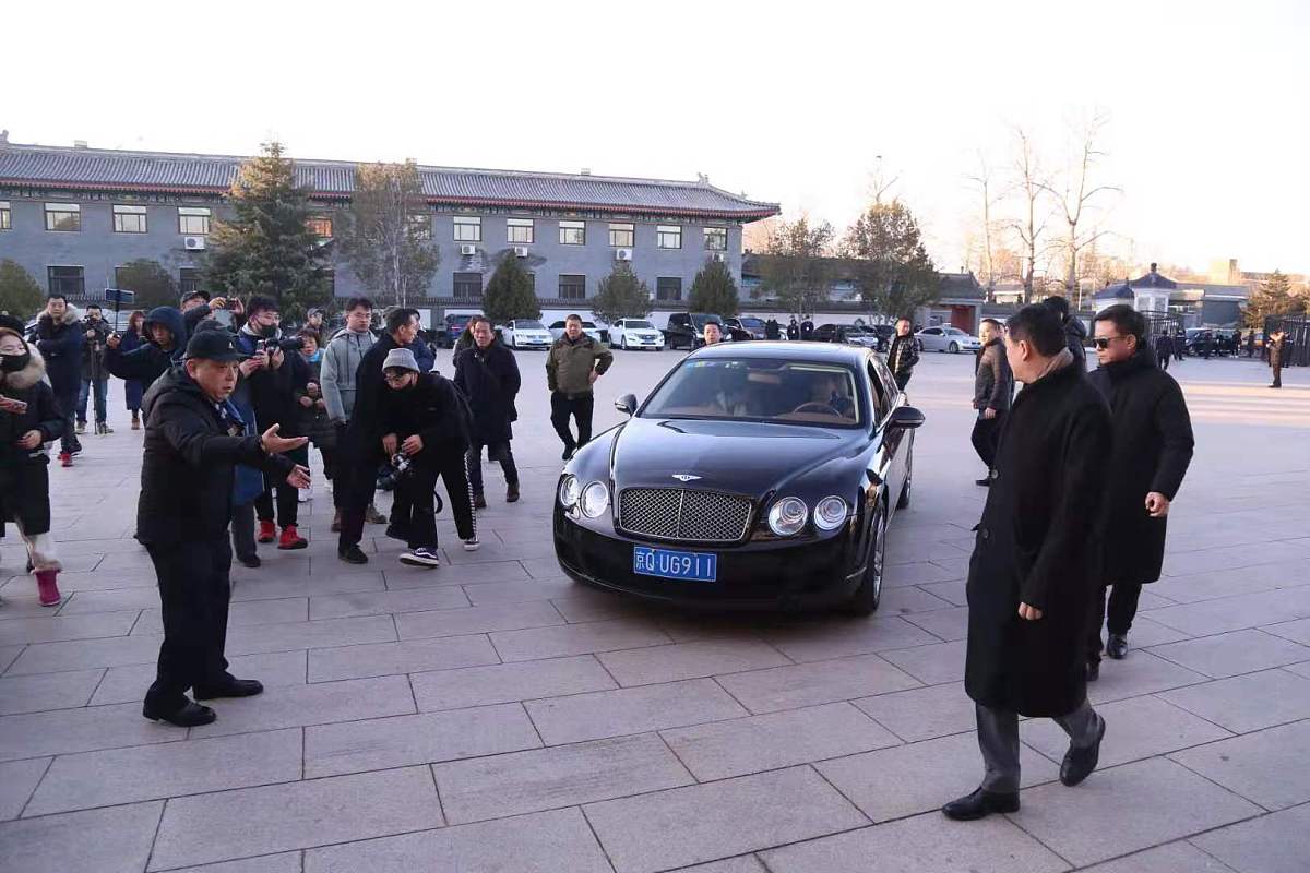 有山先生：鬼才UP主，疯狂创意震惊全网！