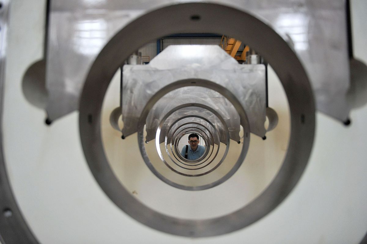 液压卡盘基爪晃动修复帮我用180字详细描述