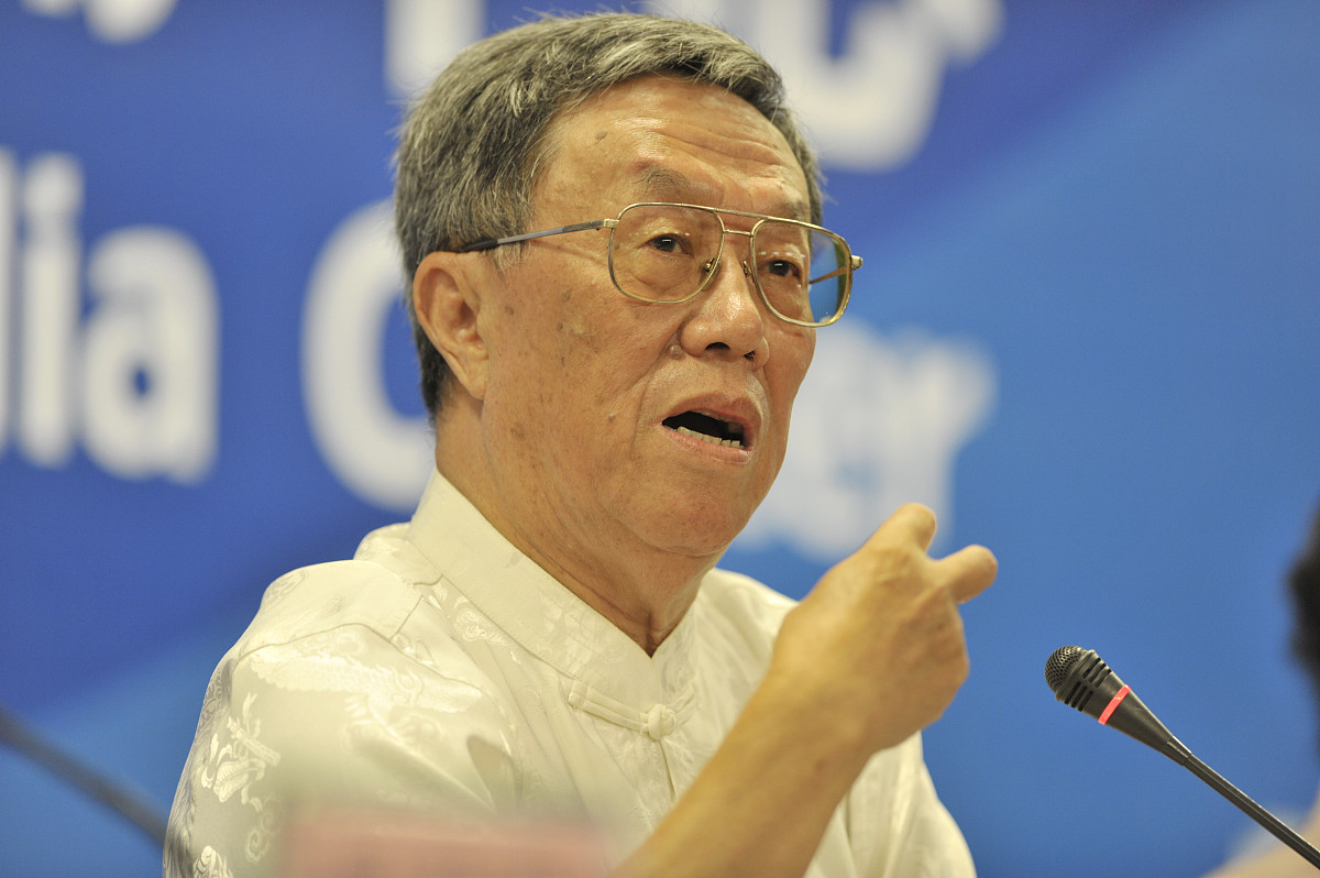 王蒙《天地人生》：重温传统，拓展思维