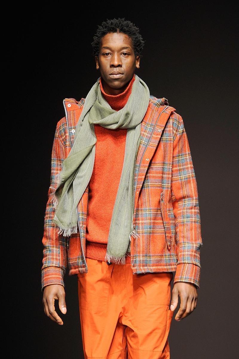 2014年1月9日讯,伦敦,当地时间1月<strong>8</strong>日,2014伦敦男装周(秋冬):oliver