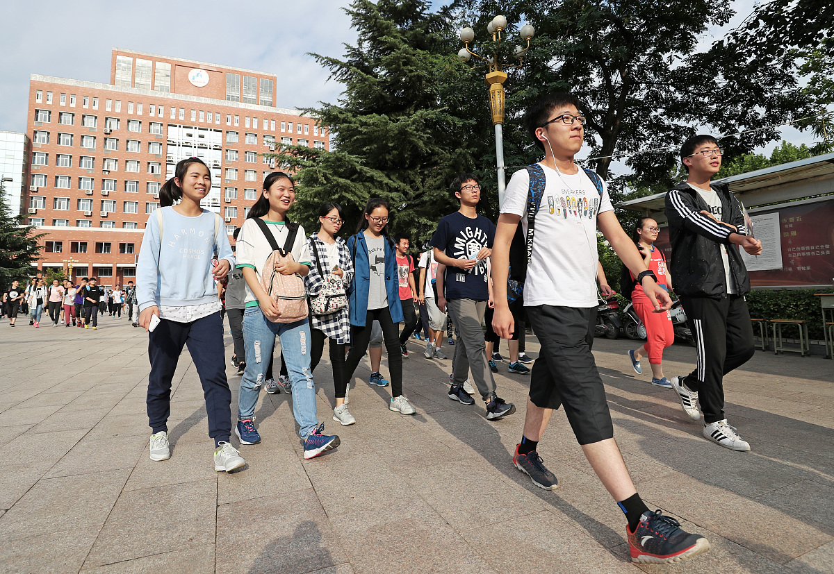 河南省中专学校有哪些公办的 学什么专业好