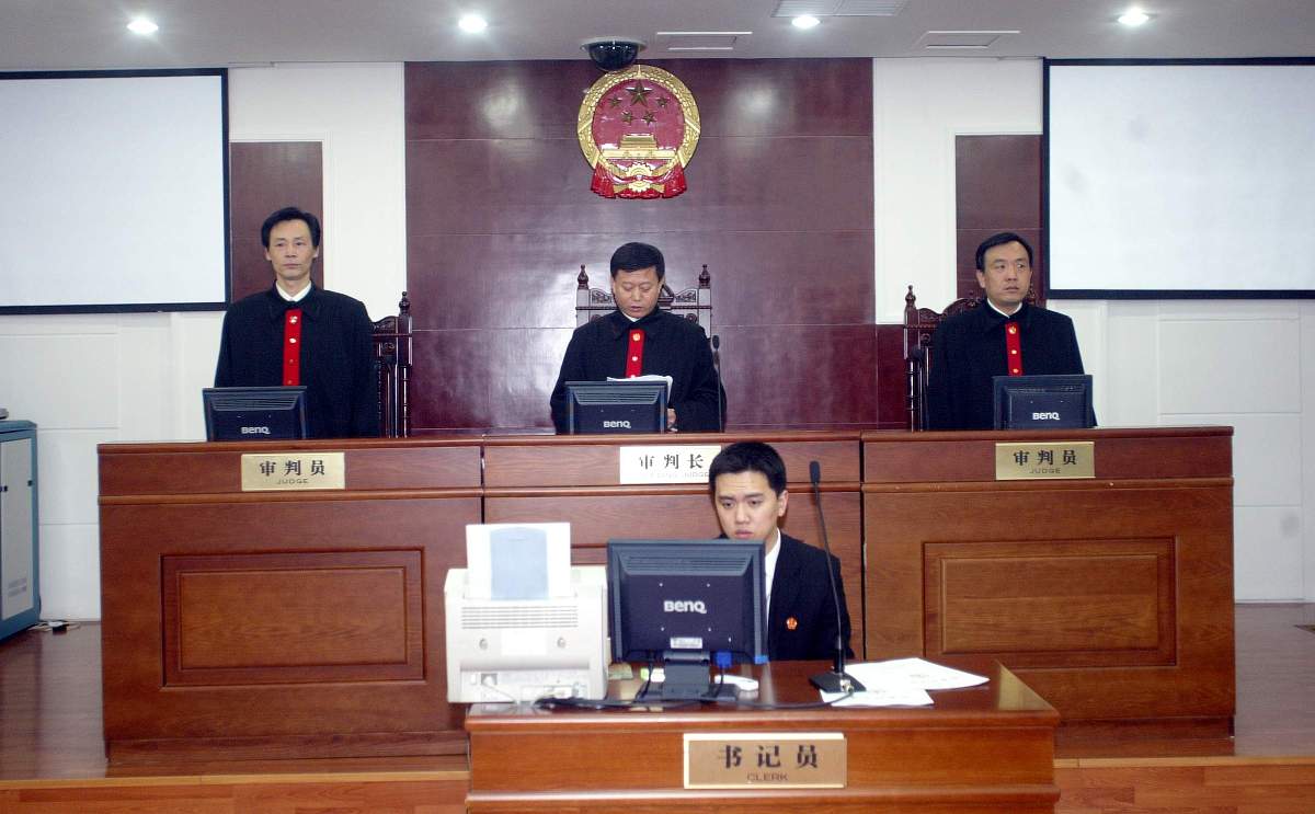 刑事案件，如何选择律师？| 刘校逢律师分享办案心得
