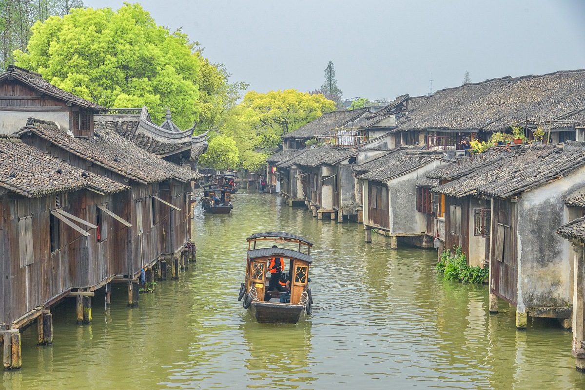 重庆旅游学校2023年招生简章：前景展望与特色优势