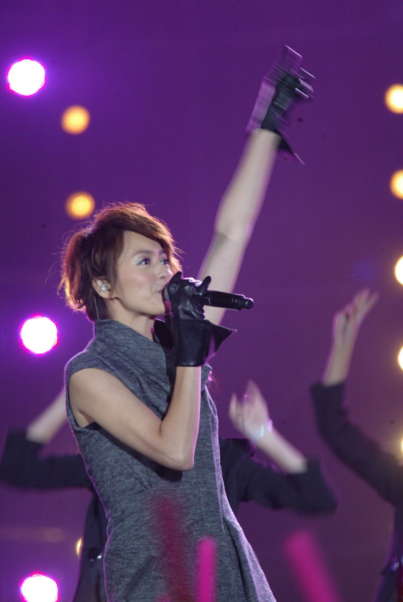 舞蹈《第一课》串词：展现活力与自信