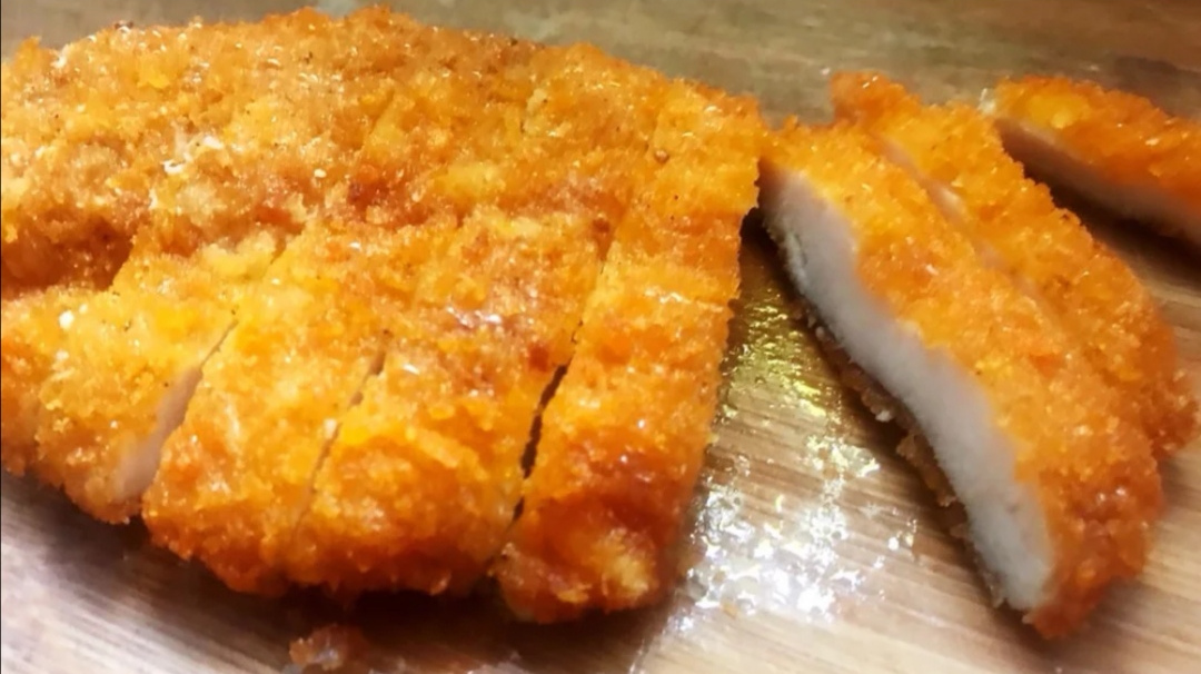 想吃鸡排不用出去买了,教你在家做秘制鸡排,外酥里嫩,肉多汁