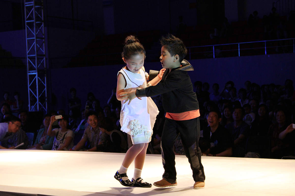 成都天府职业技术学校乘车路线：公交车、地铁、出租车