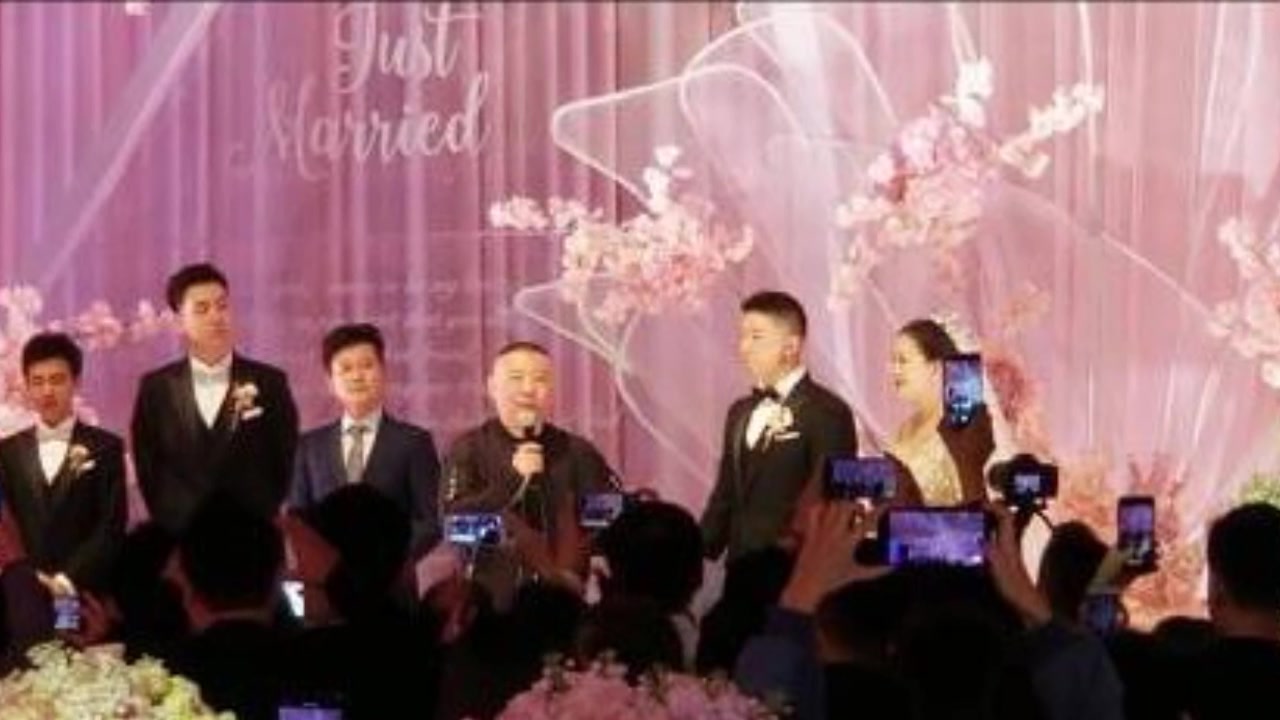 郭德纲徒弟“烧饼”朱云峰结婚 郭麒麟当伴郎于谦送红包