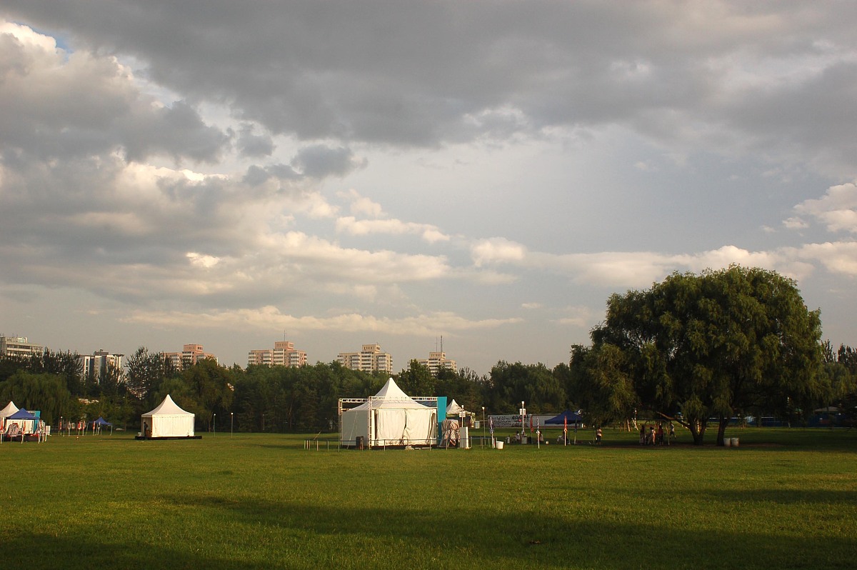 安顺读中专学校好还是读高中好