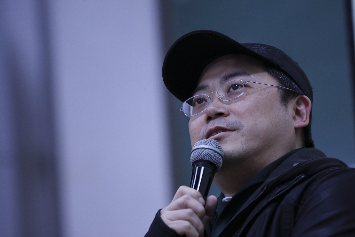 2010年11月22日,北京,明星做客中国人民大学.    ***_***叶锦添  +++_