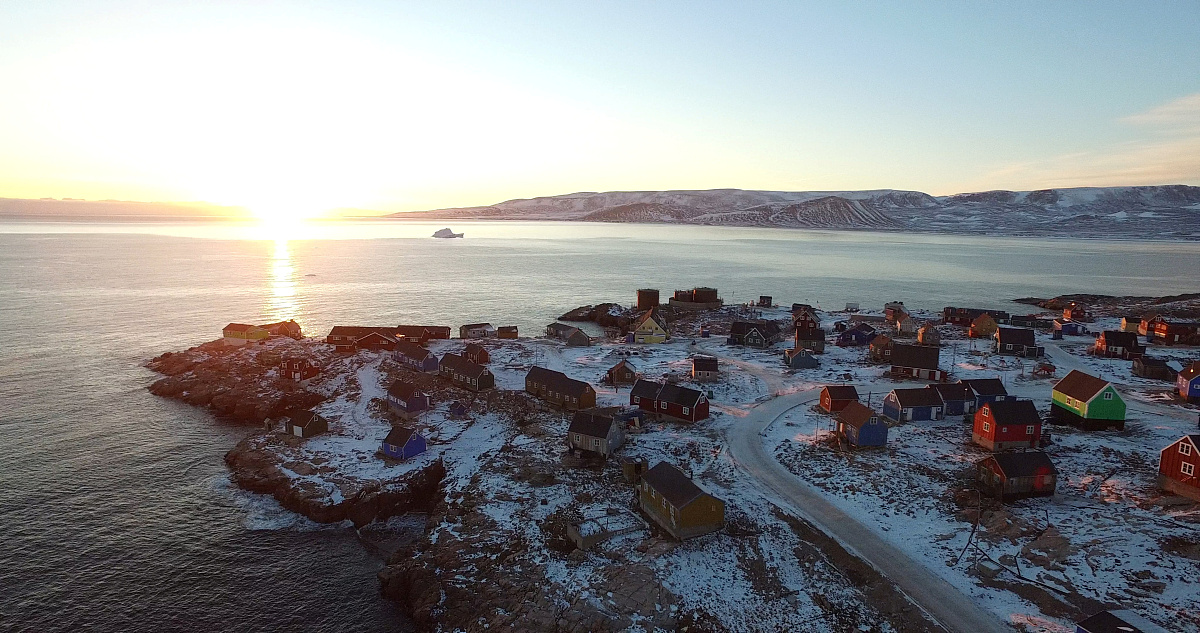 2018年12月3日讯,ittoqqortoormiit是东格陵兰岛最北端有人类常年居住