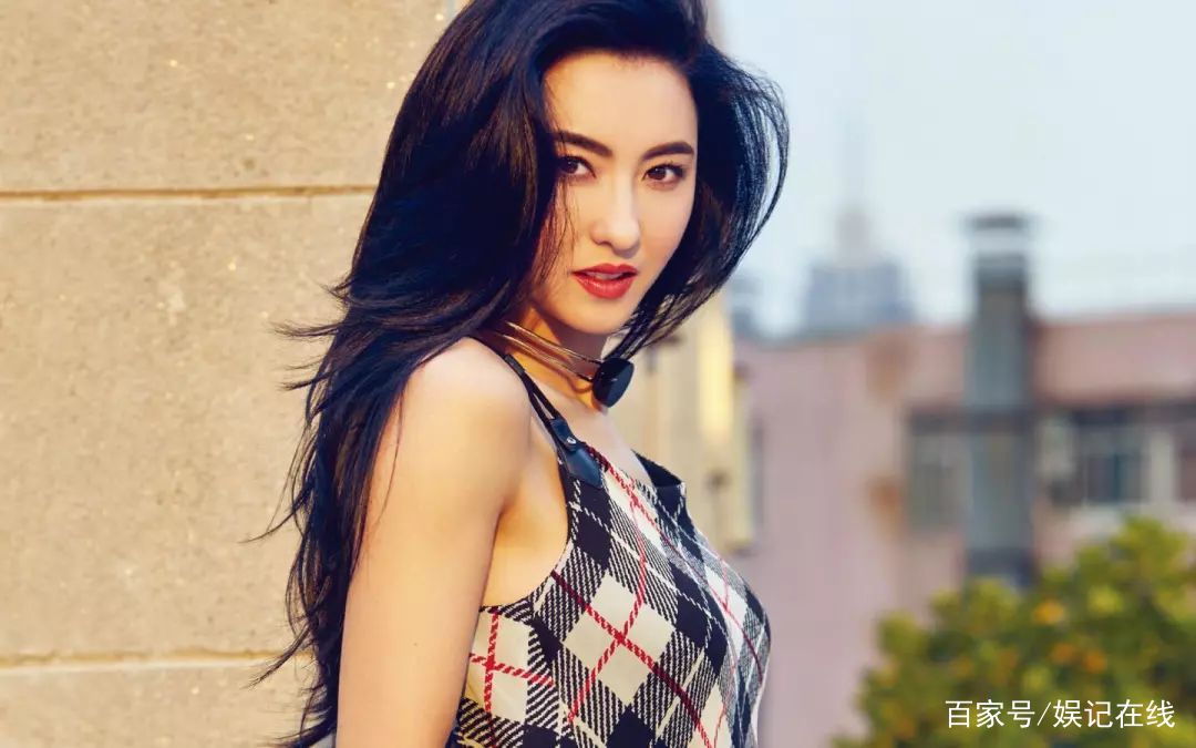 周一围章子怡有暧昧?张柏芝三胎生父是他?井