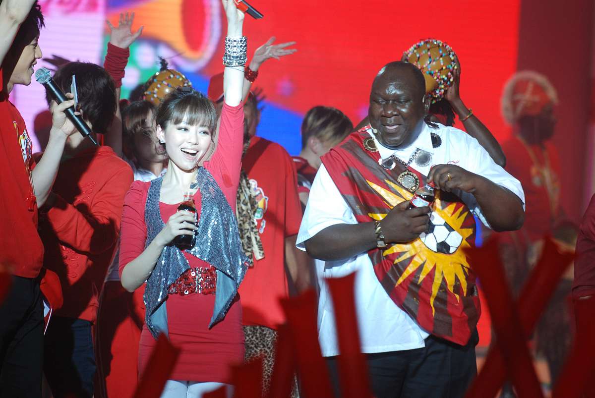 2010年4月13日,深圳大剧院,"畅爽开怀,狂欢2010fifa世界杯"活动.***_*