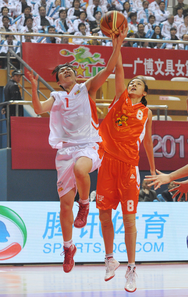 matlab现有一个表格table分别记录了多个站点的逐小时PM值有Date字段和站点名称字段求取每日的PM站点在101112三小时的均值写成完整的代码形式