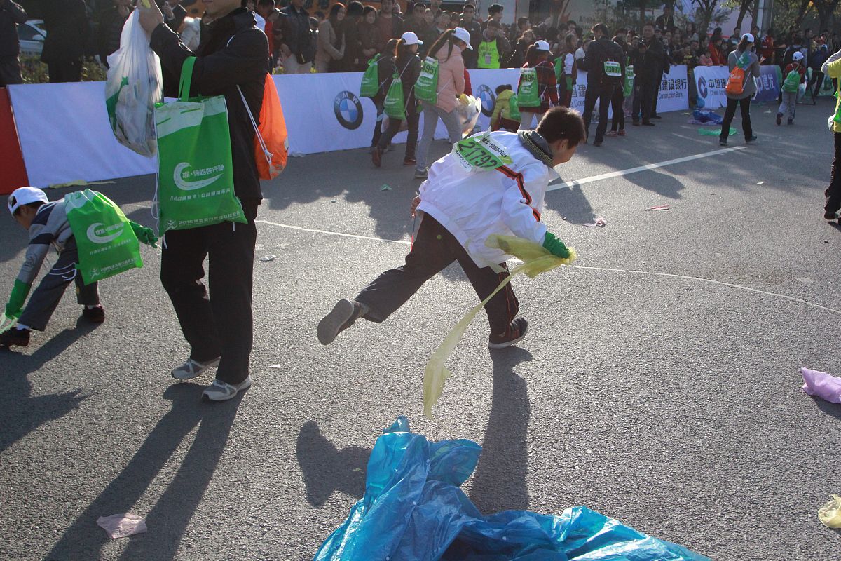 马拉松志愿者指南：常见状况及应对策略
