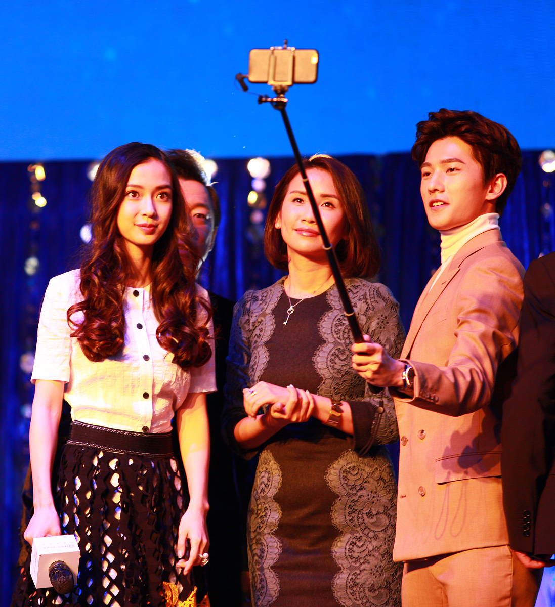 爱奇艺限制投屏引争议：会员等级制度优化建议