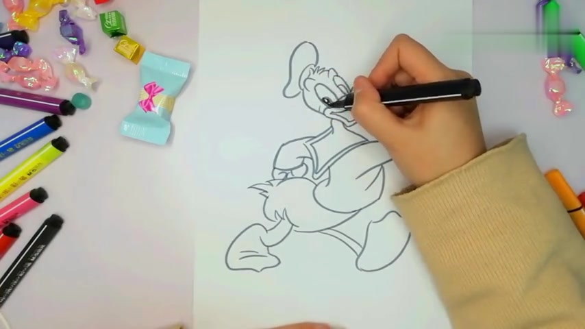 豆豆娃的玩具 简笔画 米奇妙妙屋里的唐老鸭