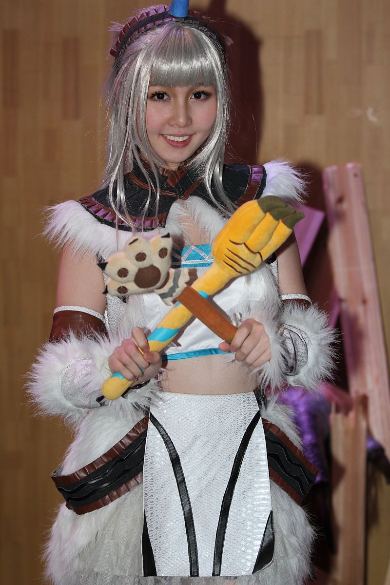 Cosplay 英雄联盟：从服装制作到角色扮演
