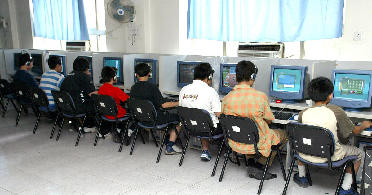 成都卫校：医学知识与技能培训的摇篮
