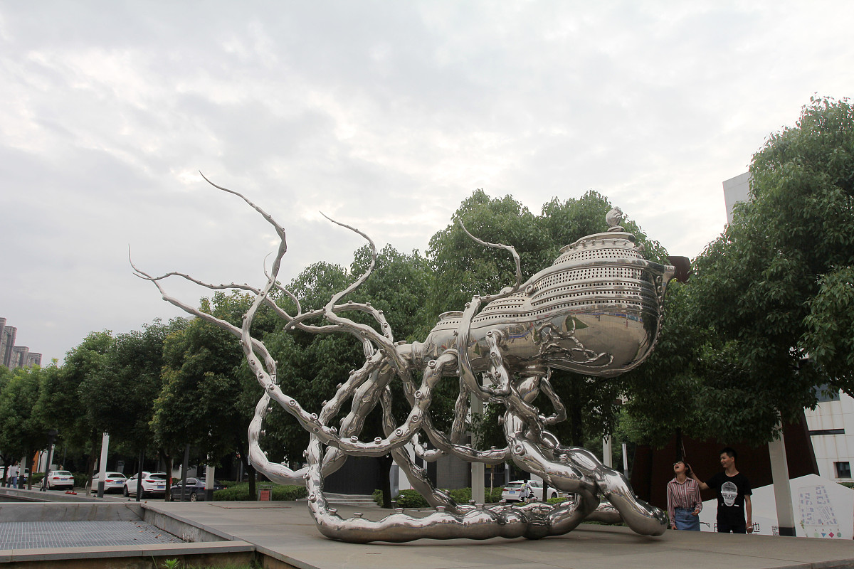 环保回收新创企业名称：创意点燃绿色未来