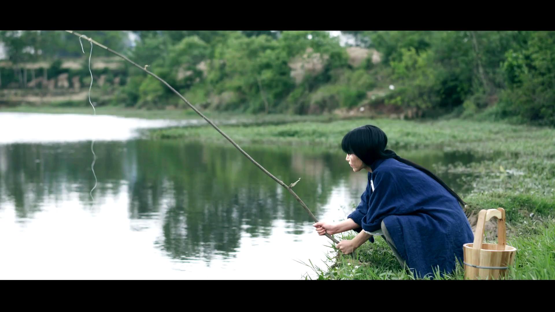 吃掉一只优秀的小龙虾,每一口都是小时候的味道