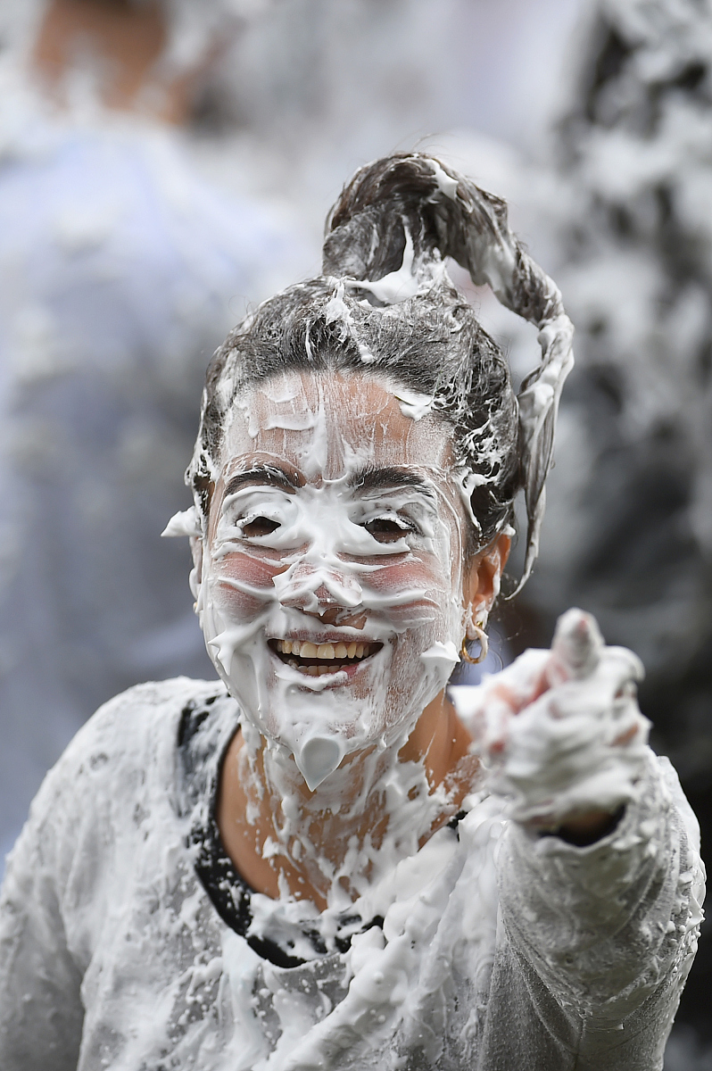 我的朋友对于我的支持表示感谢我该如何回复