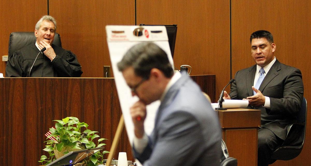 In which of the following situations would a killing be considered involuntary manslaughterA、 Acting with intent to kill but without premeditation B、 Causing the death of another person through rec