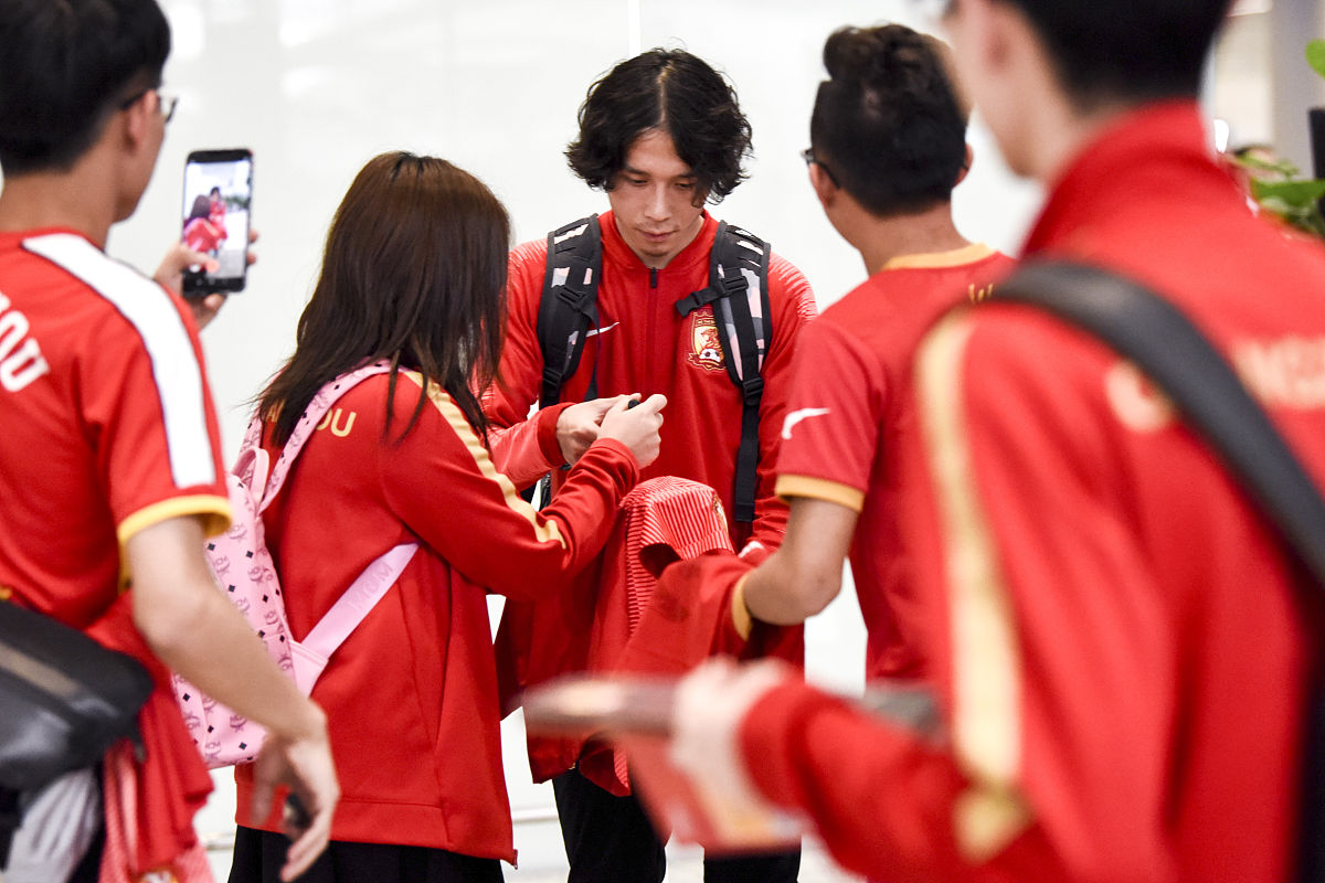 2019年3月13日,广州,2019亚冠,大邱3-1恒大淘宝,恒大众将回国获球迷接
