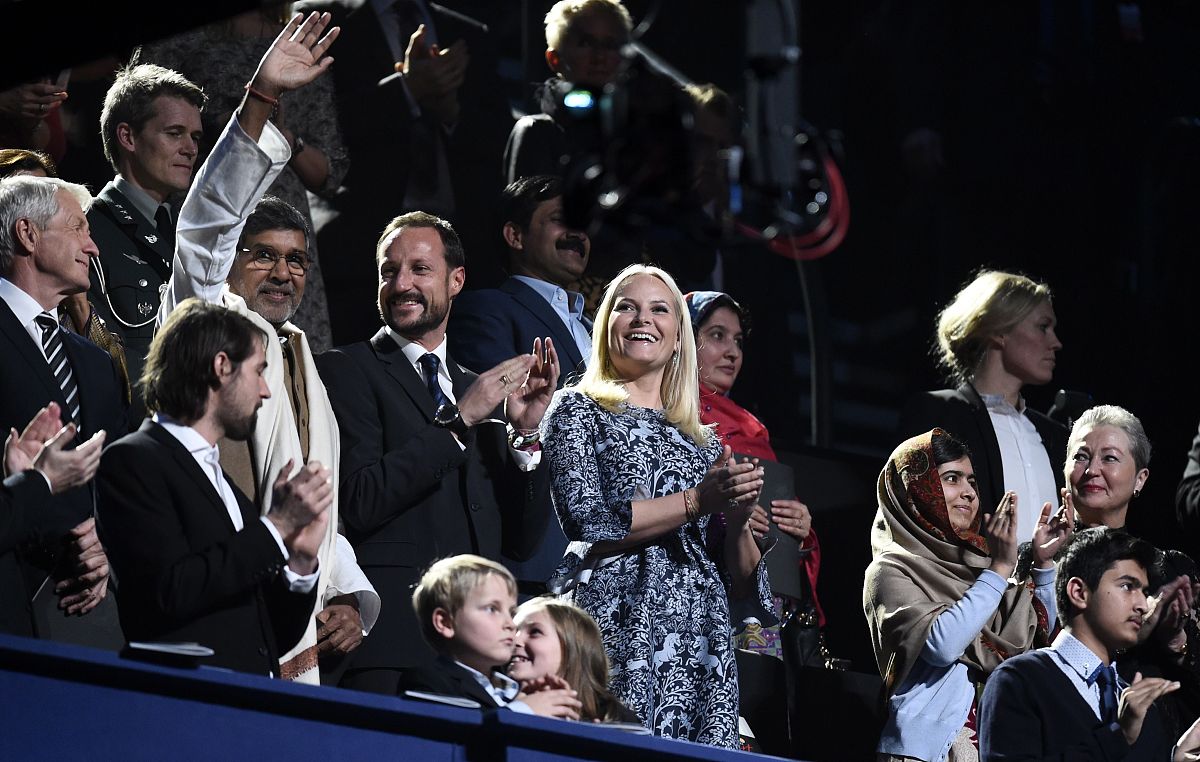 Tell me the long story of a teen activists about Malala Yousafzai