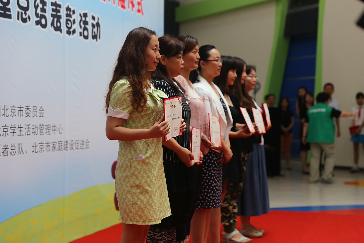 成都幼儿师范学校教学规范提升策略：师资、课程、管理和环境