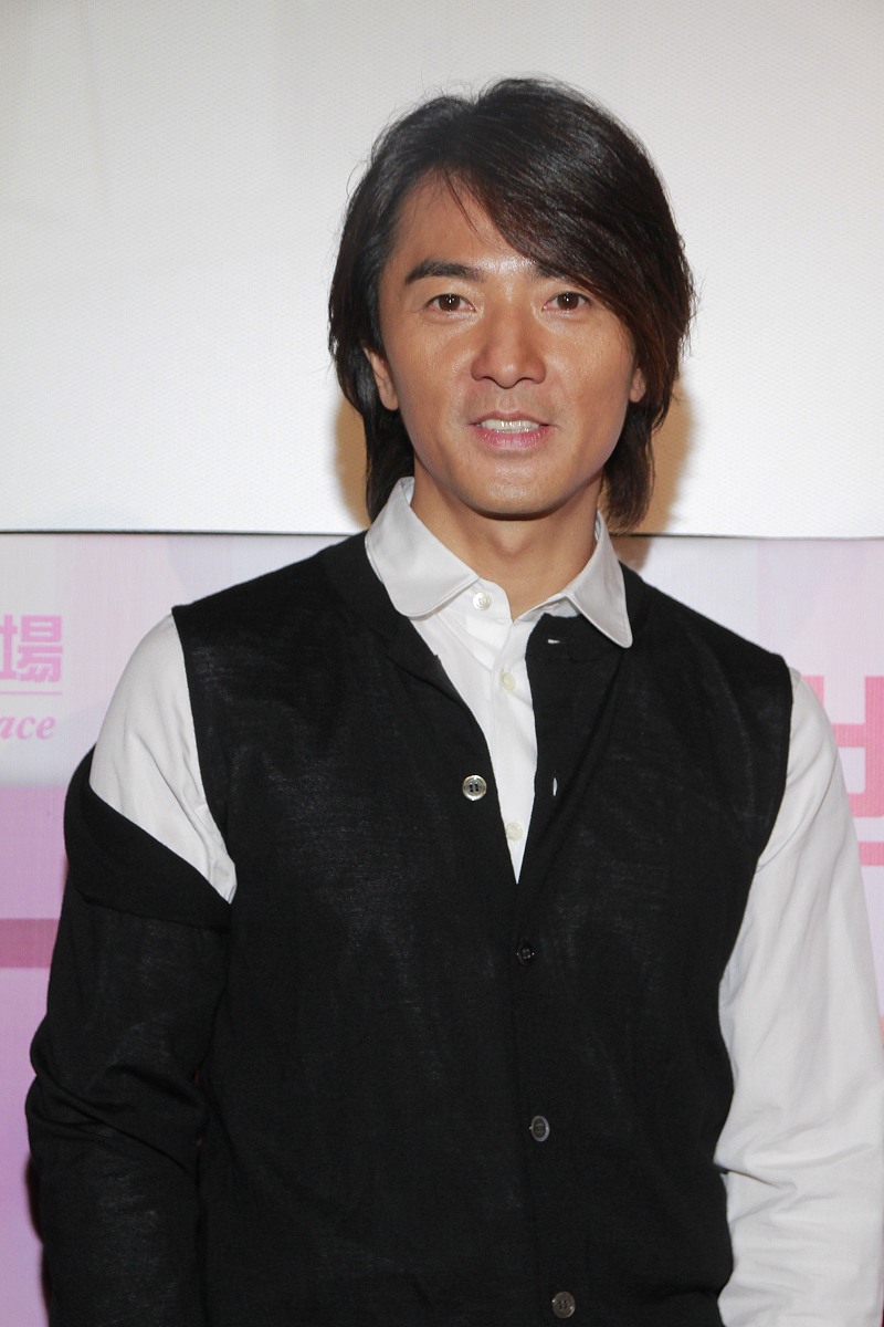 2014年8月24日,香港,明星出席电影《分手100次》原声大碟签唱会.***_*