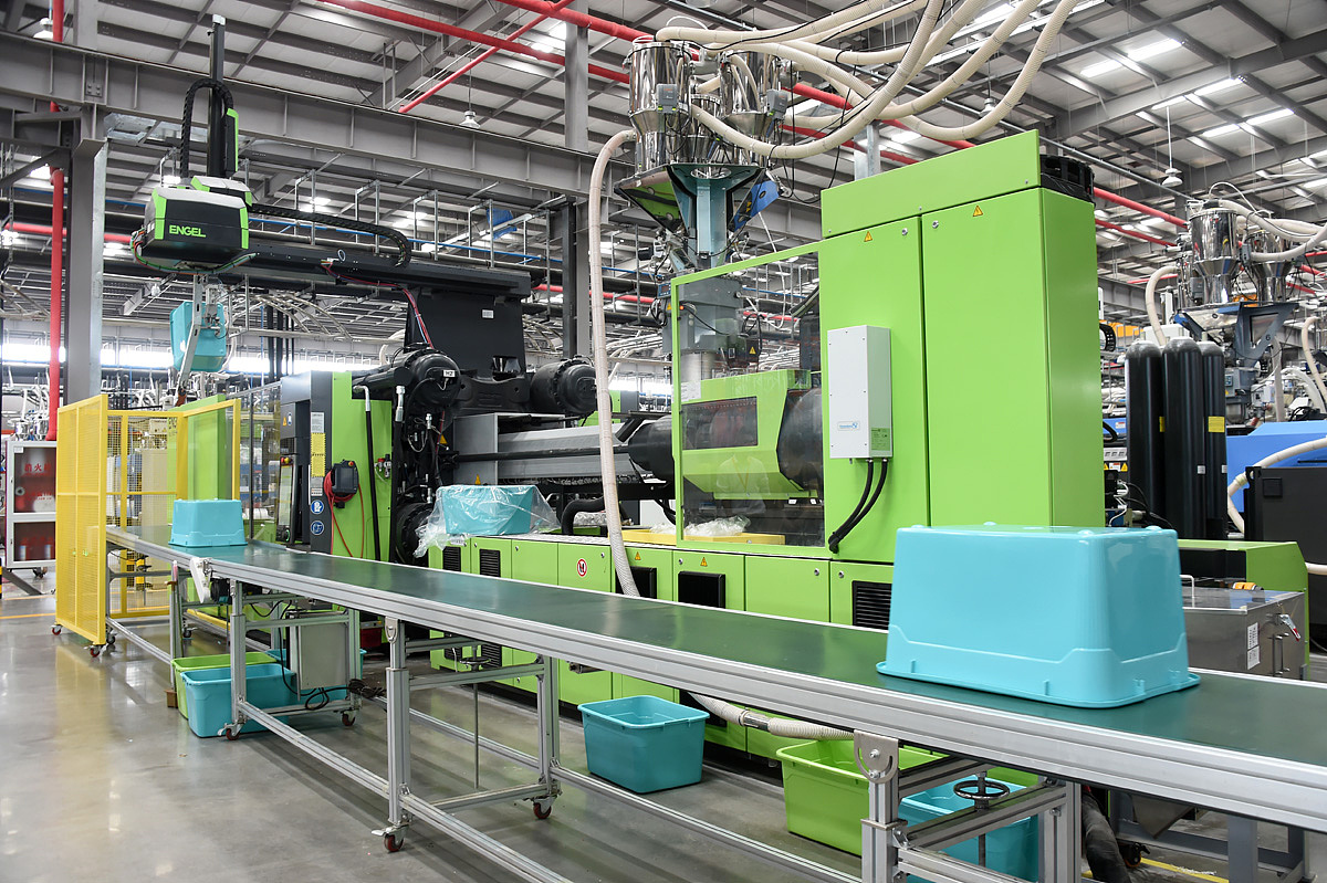 塑料生产工艺详解：挤出、注塑、吹塑、压延的区别