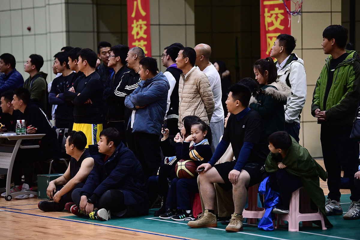 2019年10月28日,辽宁沈阳,沈阳浑南三校教育集团第二届家校篮球联赛开