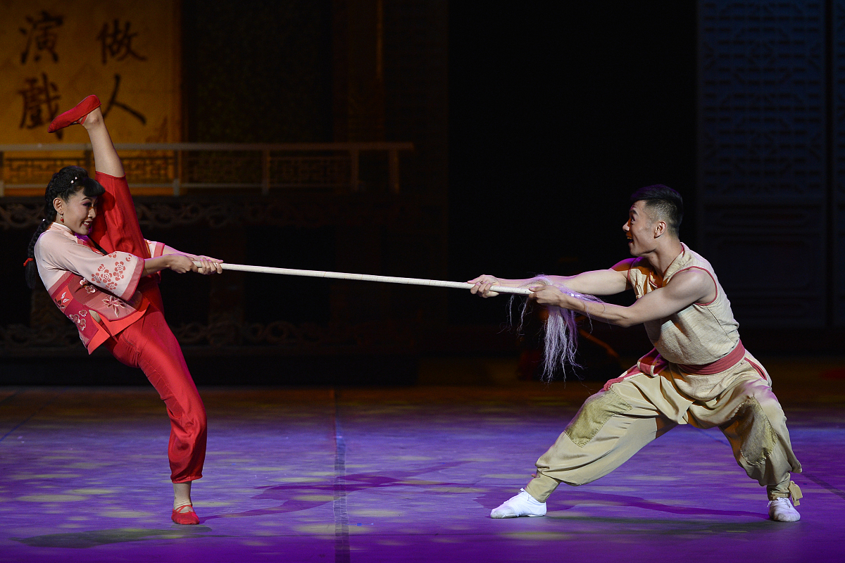 皇上戏妃子下一句是什么？答案揭晓！