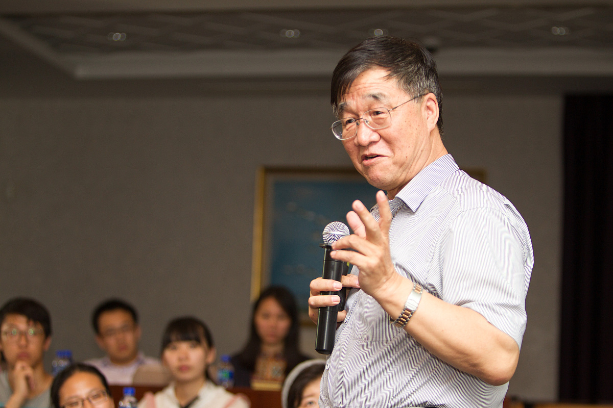 河南洛阳经济学校2021年专业设置：经济学、管理学、法学等