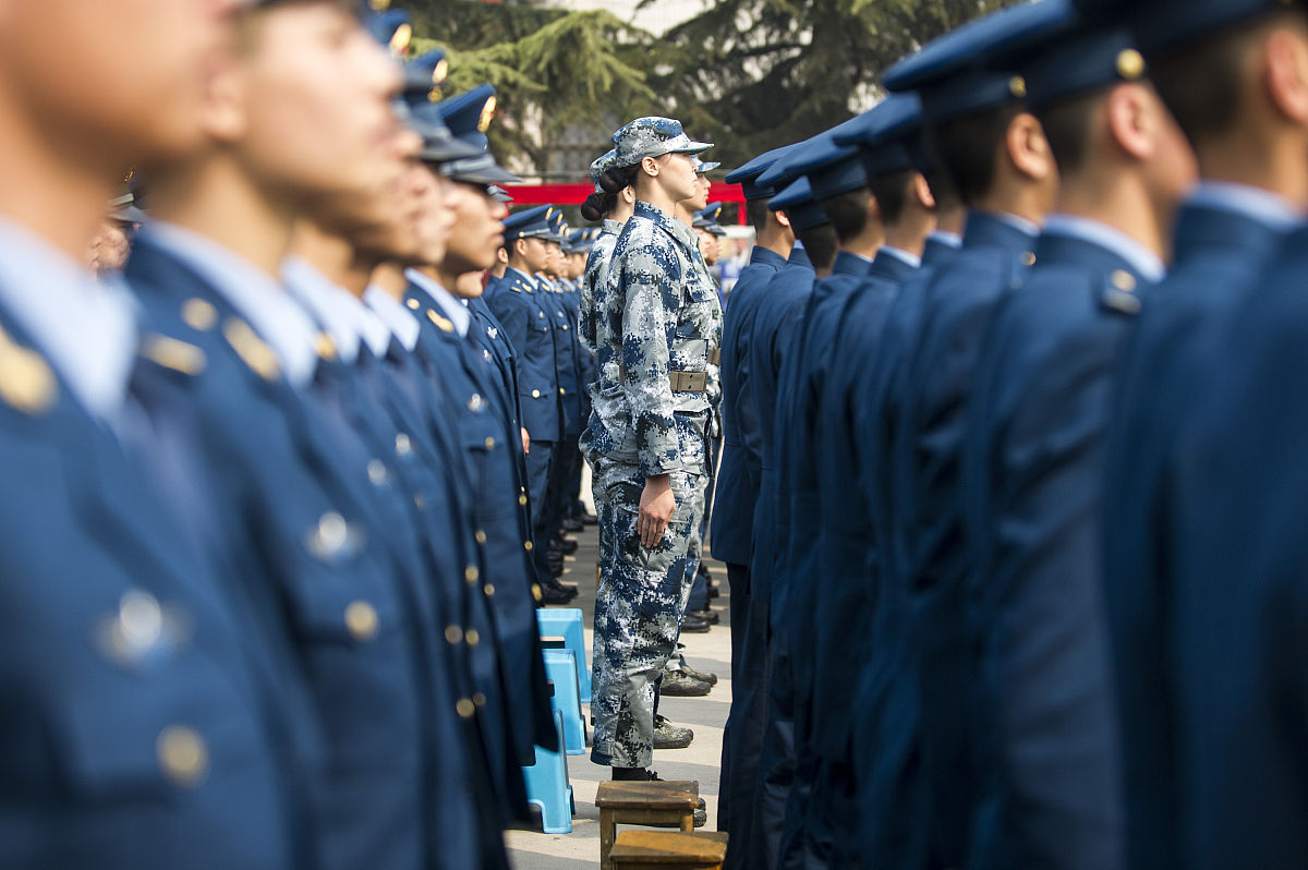 空军青少年航空学校毕业生安置：未来无限可能