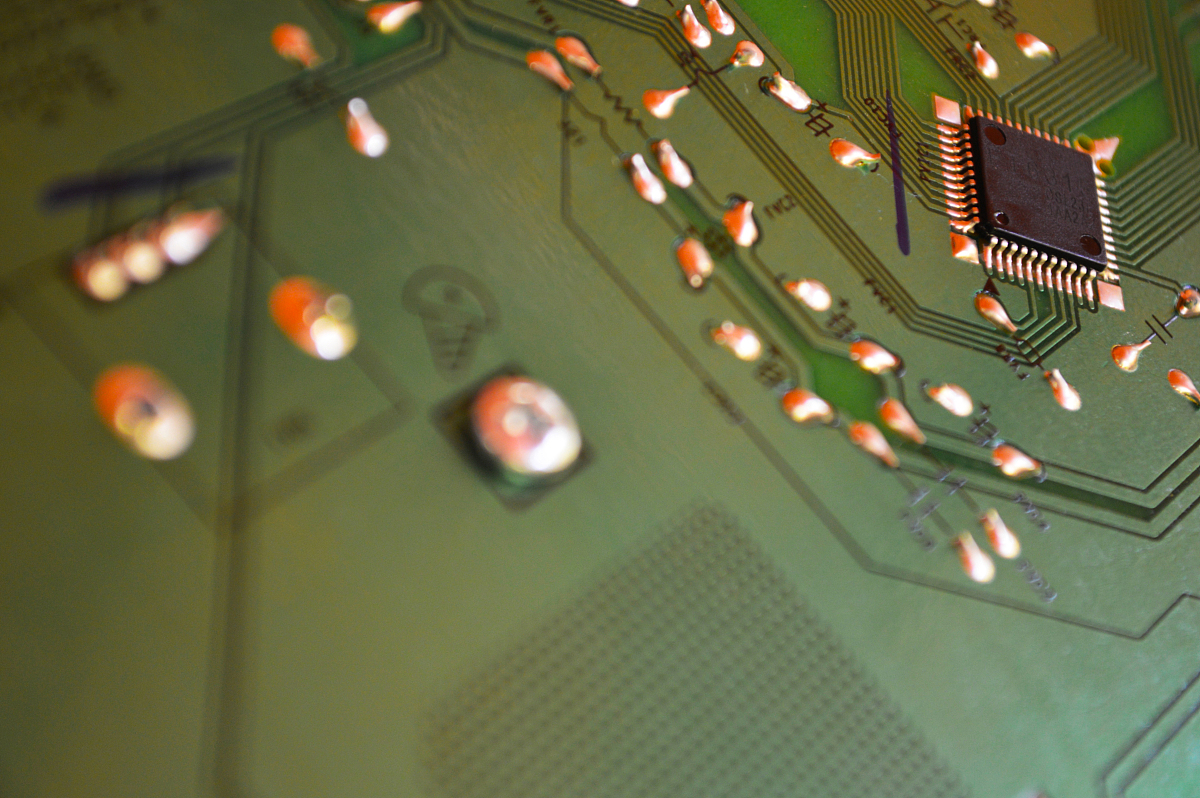 芯片温度均匀度的无损检测