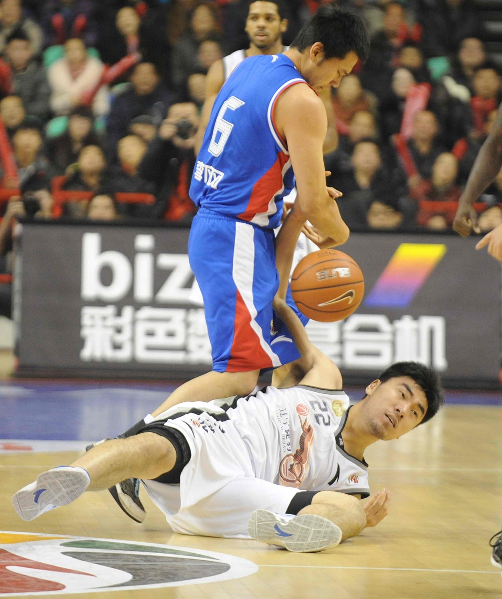2012年1月4日,本溪,11/12cba第20轮,辽宁衡业vs天津荣钢.***_***李晓